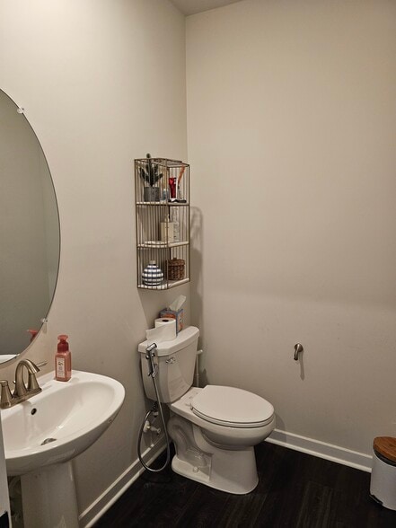 Building Photo - 2050 Whithorn Hl