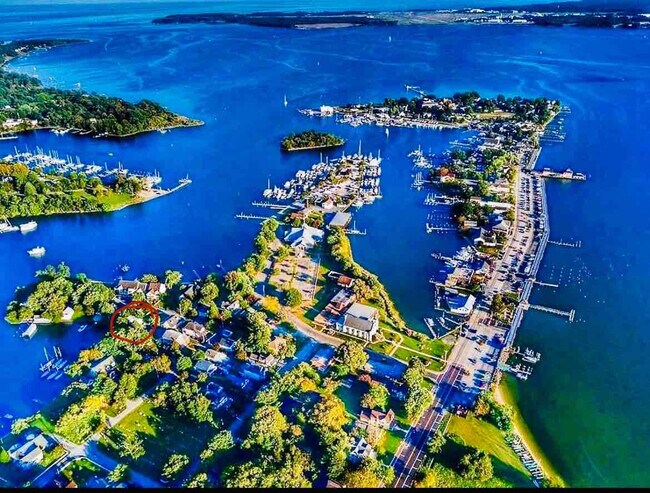 Building Photo - 14380 Calvert St