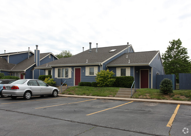 Building Photo - Stonecrest Townhomes