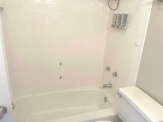 Building Photo - 1560 N Sandburg Terrace