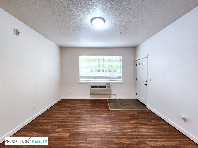 Building Photo - 8061 NE Rockne Way