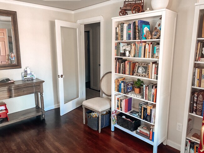 Building Photo - 2315 Dwight Way