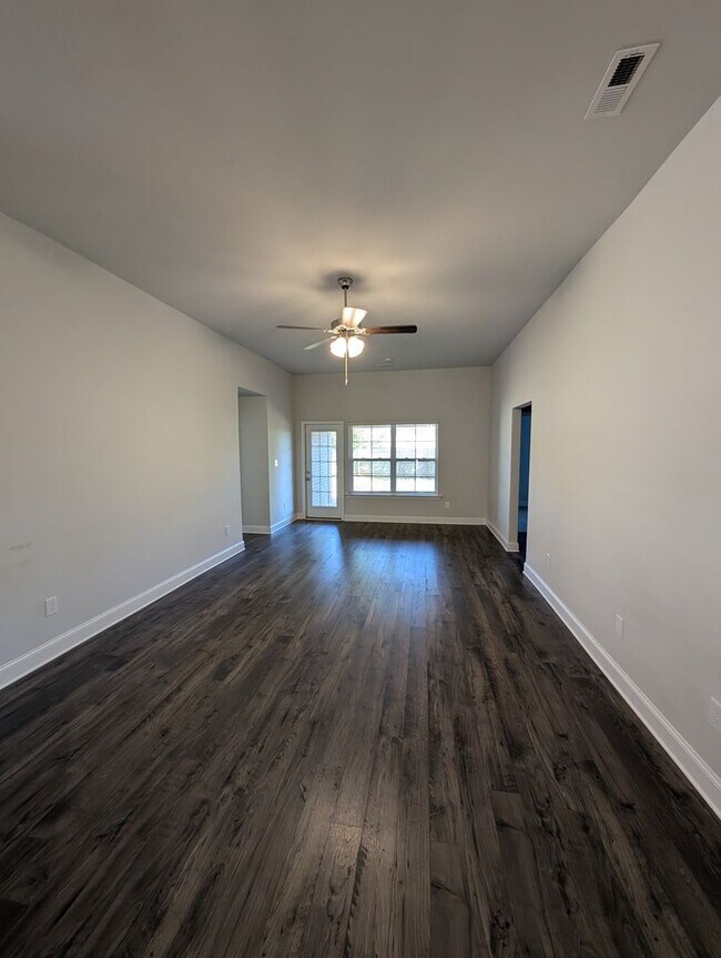 Building Photo - 244 Abercorn Dr