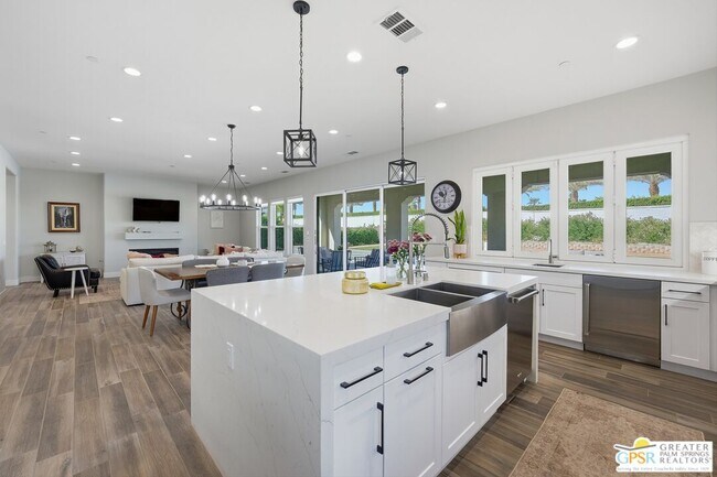 Building Photo - 75396 Mansfield Dr