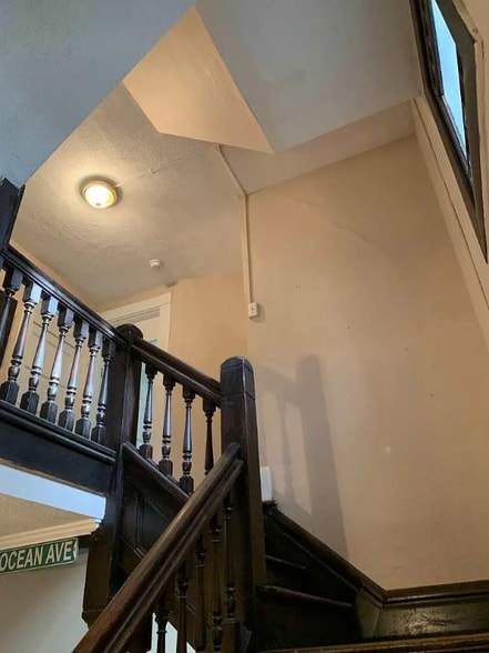 Building Photo - 365 E 15th Ave