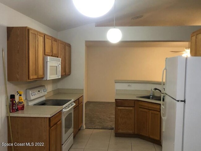 Building Photo - 1279 Macon Dr