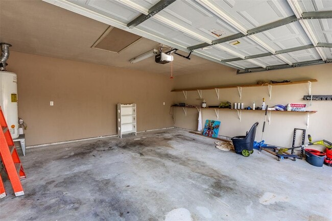 Building Photo - 5718 McCarty Ln