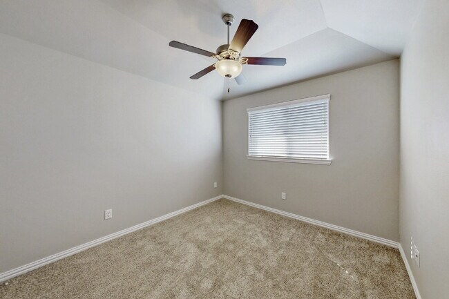 Building Photo - 6346 Spartan Dr
