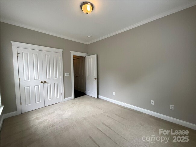 Building Photo - 8228 Ballymore Ct
