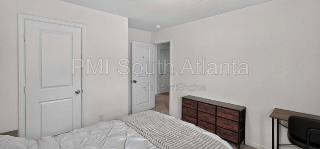 Building Photo - 175 Randy Trce