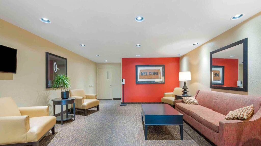 Building Photo - 9651 Seward Rd