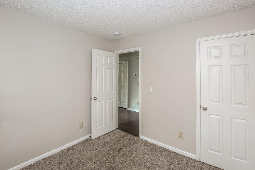 Building Photo - 3106 Fairington Dr