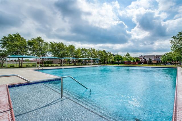 Building Photo - 1016 Lake Sierra Wy