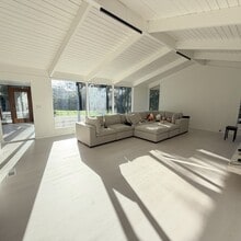 Building Photo - 7650 SE 41st St