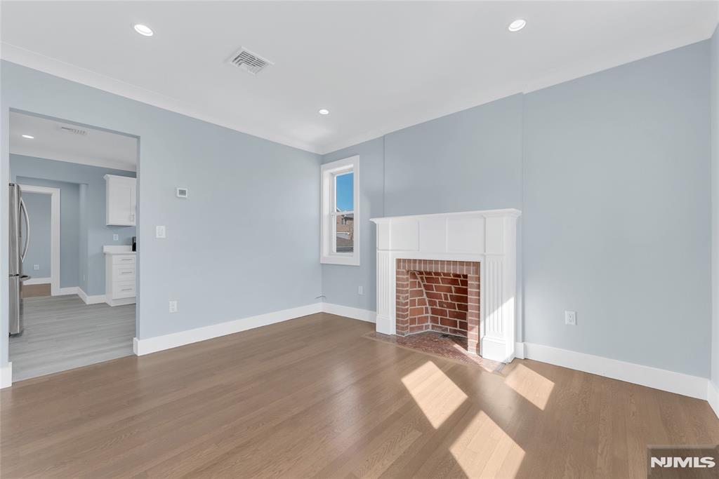 Building Photo - 229 Columbia Ave