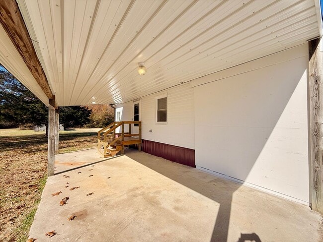 Building Photo - Charming 3 Bedroom Home for Rent!