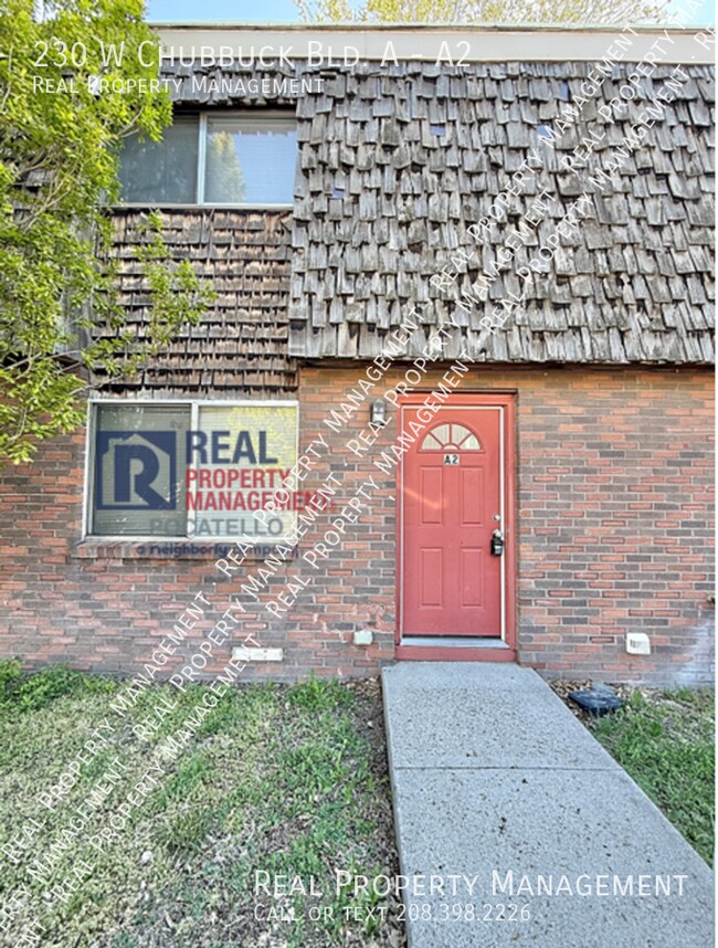 Building Photo - 230 W Chubbuck Rd
