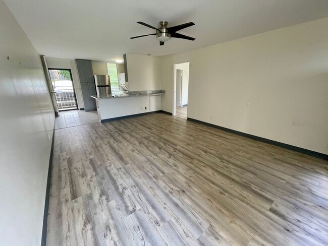 Building Photo - 1Bed / 1Bath / 1Parking W/D In Unit! Waipi...