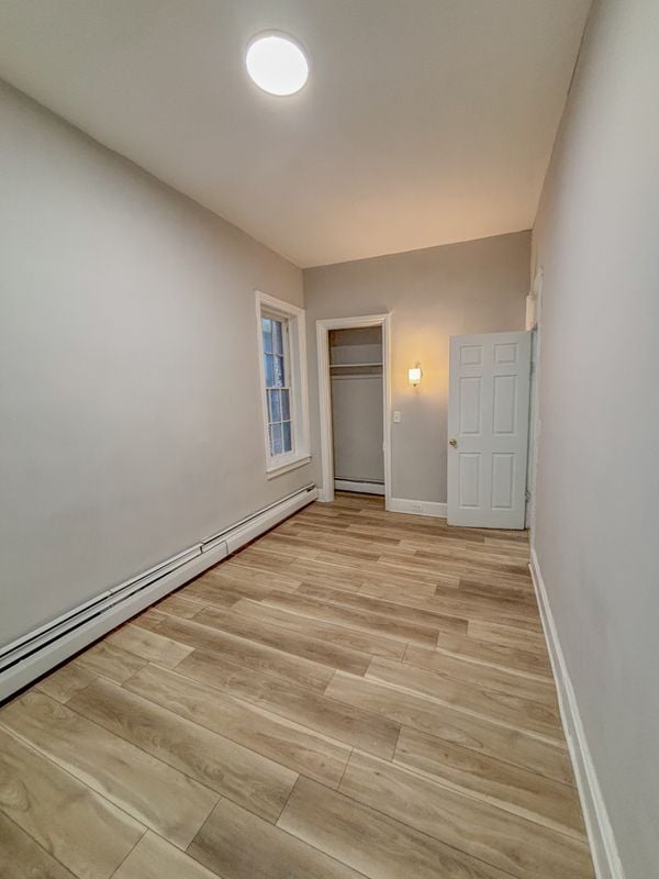 Building Photo - 2425 5th Ave