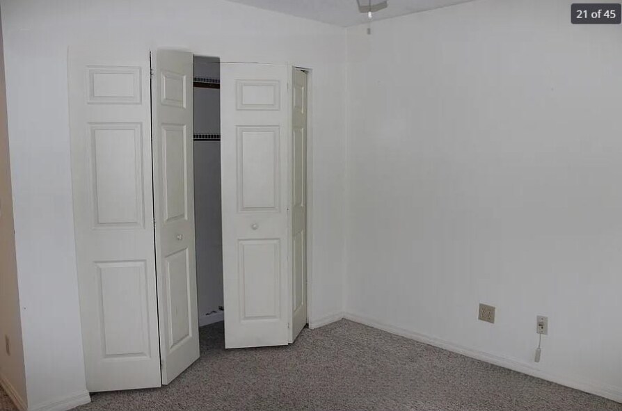 Building Photo - 8101 Setters Point Dr