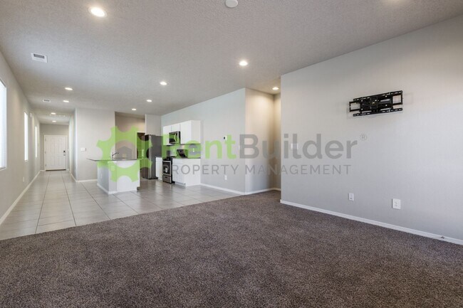 Building Photo - !!!SPECIAL LEASE OFFER - SIGN A LEASE BY 04/23/26 AND GET FIRST FULL MONTHS RENT FREE!!!