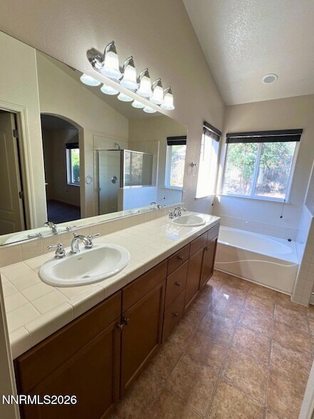 Building Photo - 7169 Beacon Dr