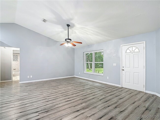 Building Photo - 884 W Massachusetts St