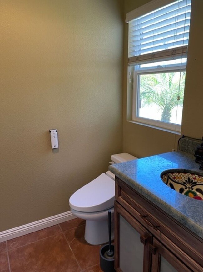 Building Photo - Wine Country awaits