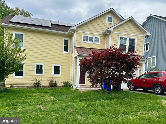 Building Photo - 1830 Anderson Rd