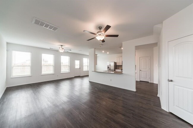 Building Photo - 26047 Steele Flower Dr