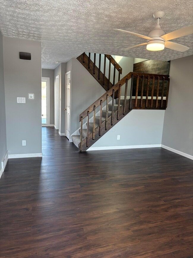 Building Photo - 2232 Pinion Pl