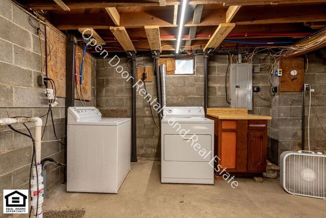 Building Photo - 6242 Co Rd 36