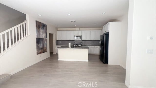 Building Photo - 3180 E La Avenida Dr