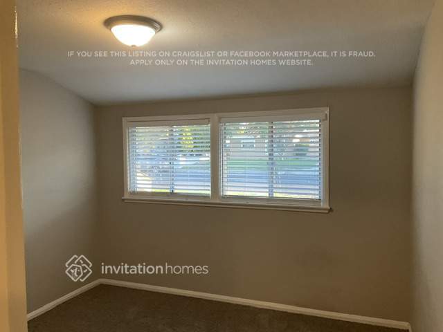 Building Photo - 1341 W D St