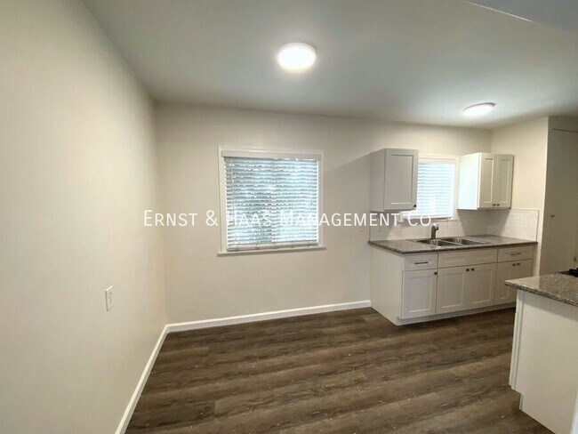 Building Photo - 6624 Delta Ave