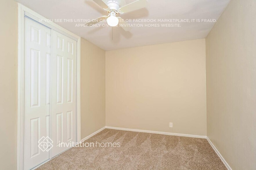 Building Photo - 10821 Rosecrans Ave