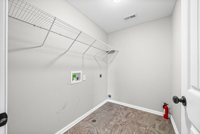 Building Photo - 739 Gaine Lynn Dr