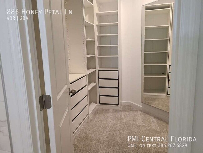 Building Photo - 886 Honey Petal Ln