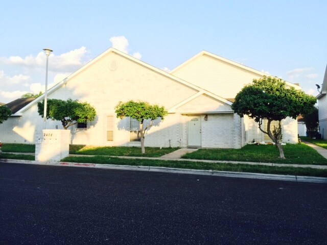 Building Photo - 2408 N I St