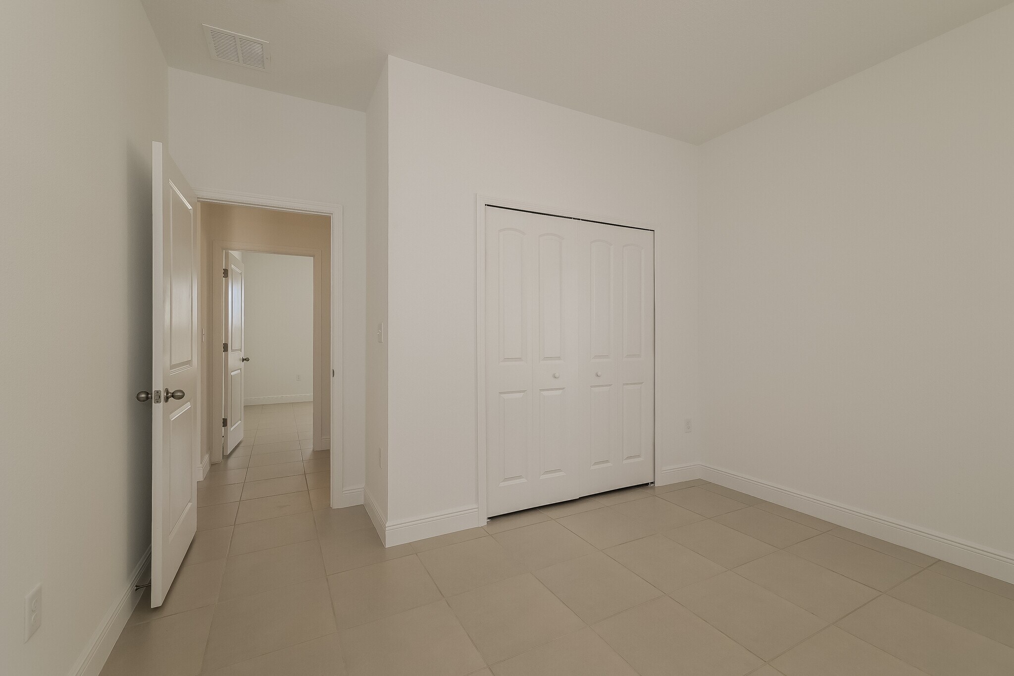 Building Photo - 416 Lark Ct