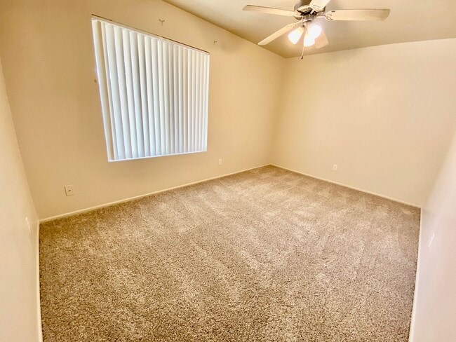 Building Photo - 3 Bedroom 2 Bathroom in Scottsdale