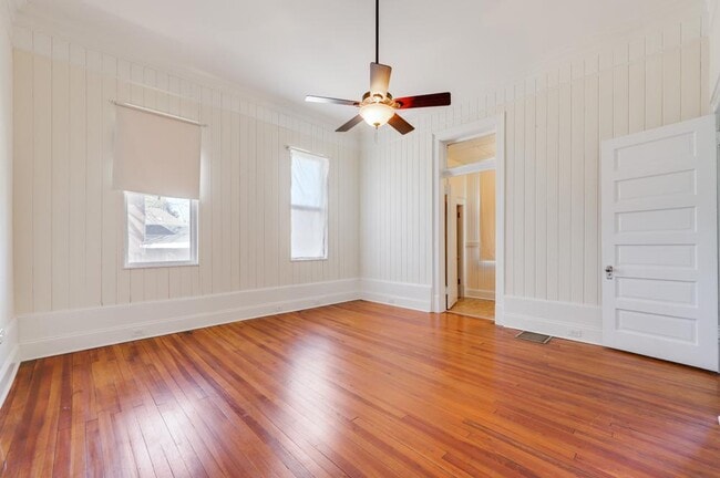 Building Photo - 134 S Hatton
