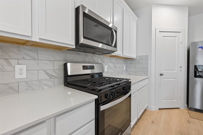 Building Photo - 3903 Dodington Ash Dr