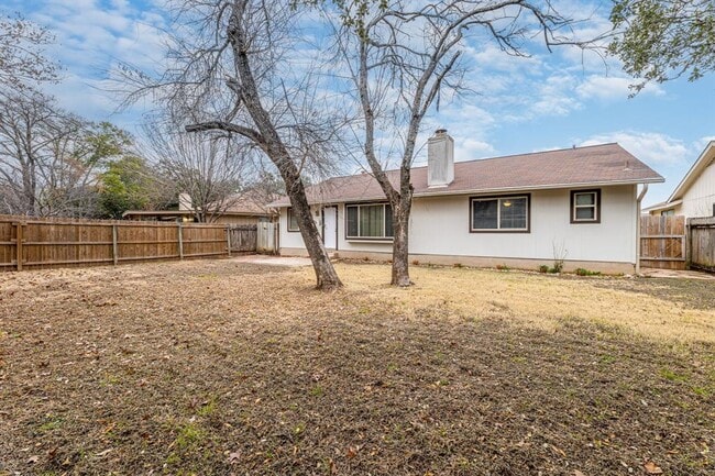 Building Photo - 12914 Pegasus St