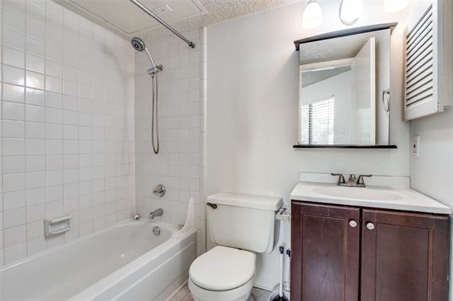 Building Photo - 2311 Basil Dr