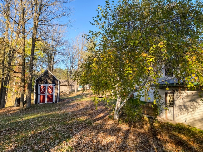 Back yard with shed - 1606 S Lake Irving Dr SW