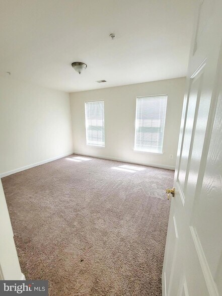 Building Photo - 2702 Millwood Way