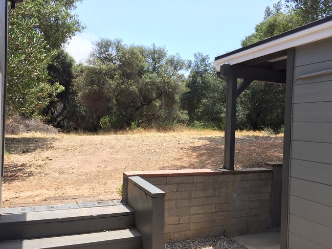 Park land + hiking trails behind house - 21620 Circle Trl
