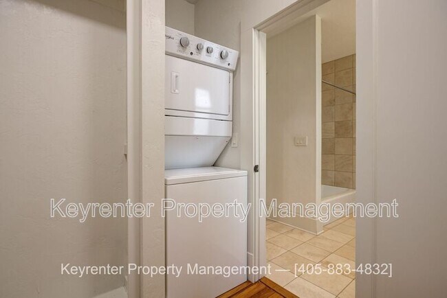 Building Photo - 812 NW 7th St