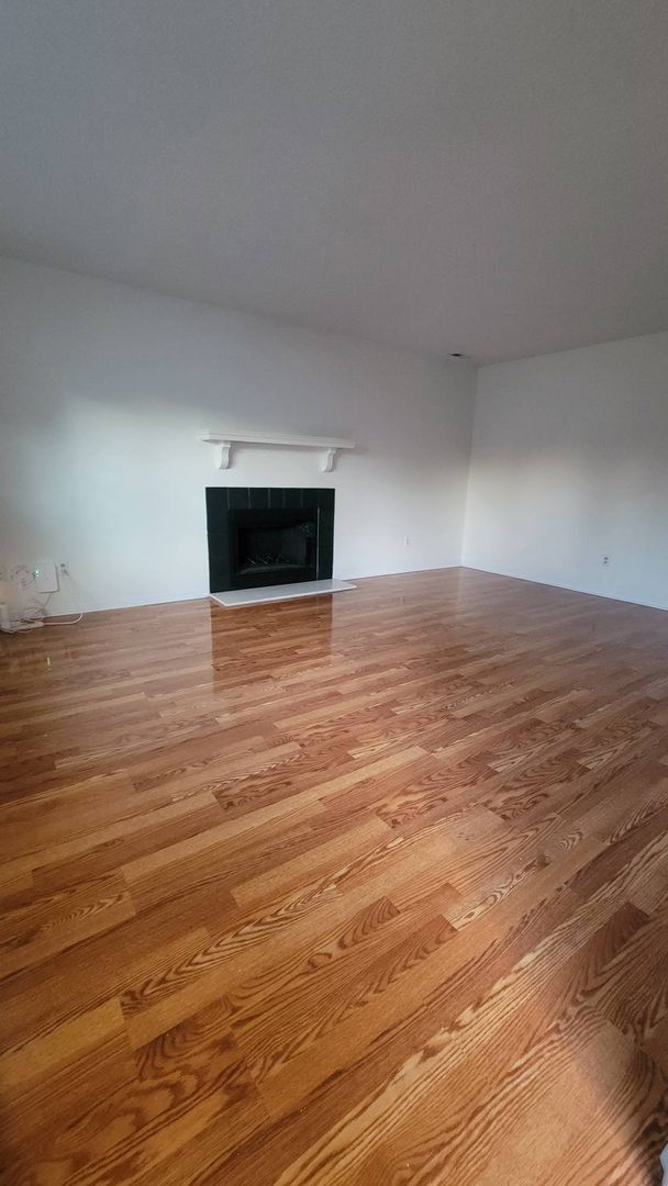 Building Photo - 4 Bedroom Home in Jacksonville